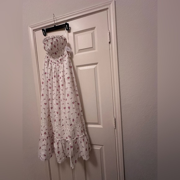 New Jessica Simpson Halter Floral Maxi Dress, Medium - Picture 6 of 9